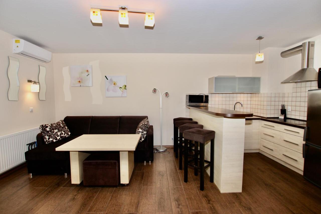 Apartamenty Bursztynowe Komnaty 达洛科 外观 照片
